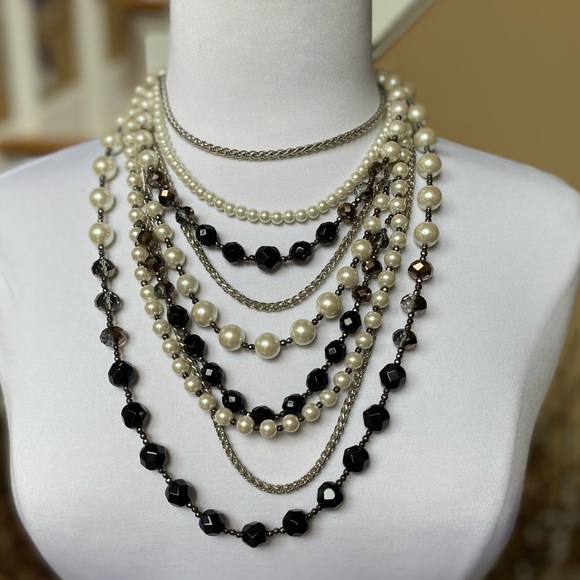 Ann Taylor Jewelry - Ann Taylor layered statement necklace
